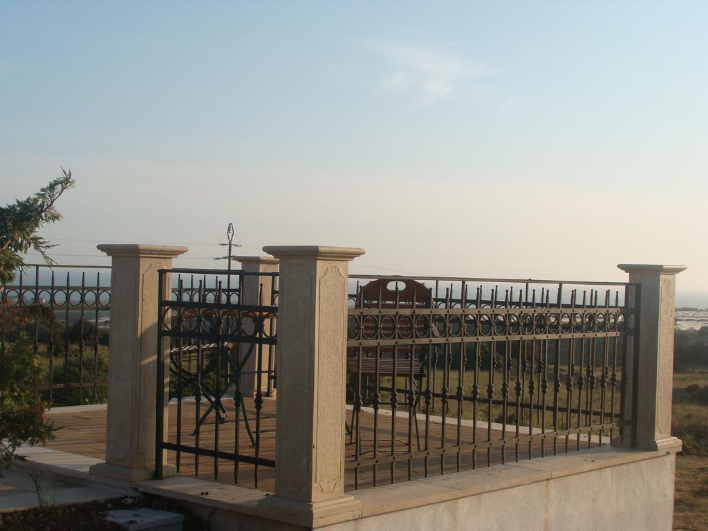 Behara Apartment Marina di Ragusa Bagian luar foto