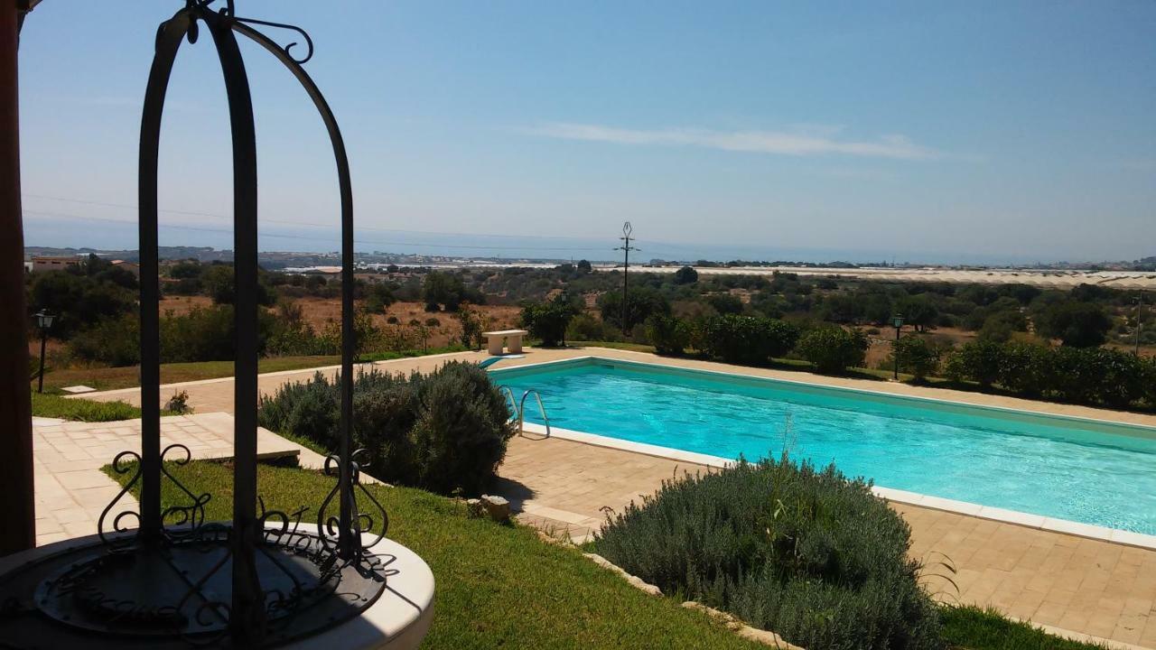 Behara Apartment Marina di Ragusa Bagian luar foto